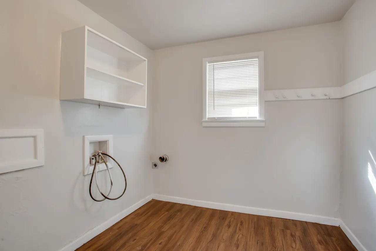Photo 14 — 4315 32nd Street, Lubbock, TX 79410