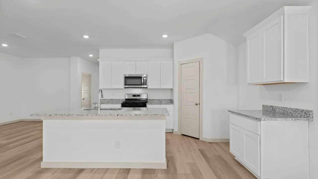 Photo 9 — 221 17th Street, Wolfforth, TX 79382