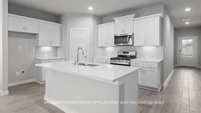 Photo 4 — 7016 53rd Street, Lubbock, TX 79407
