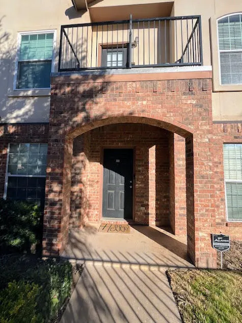 Photo 2 — 2106 Main Street Unit 7, Lubbock, TX 79401
