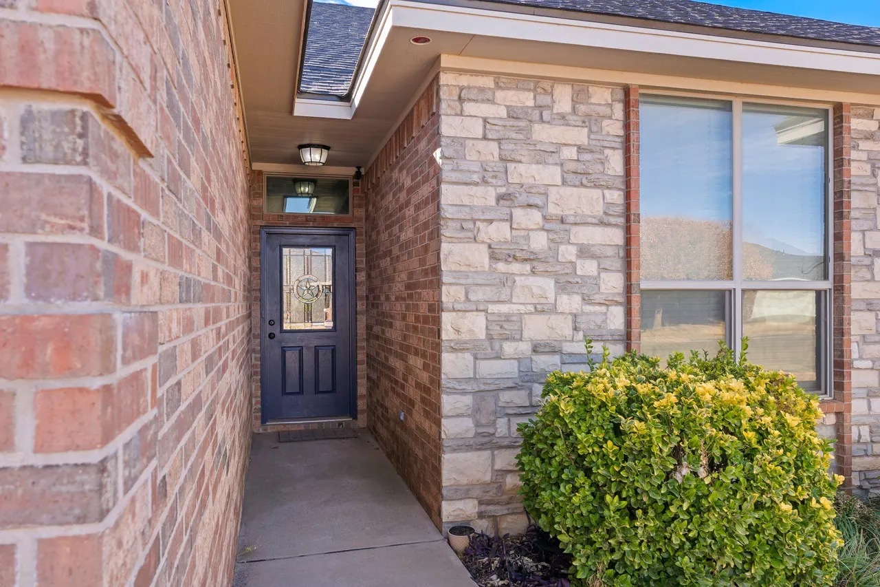 Photo 3 — 6305 93rd Street, Lubbock, TX 79424