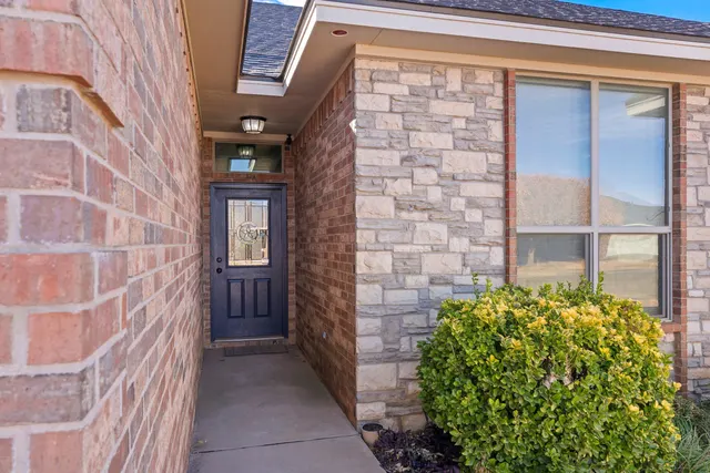 Photo 3 — 6305 93rd Street, Lubbock, TX 79424