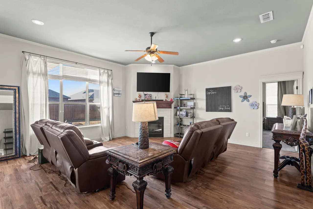 Photo 5 — 6305 93rd Street, Lubbock, TX 79424