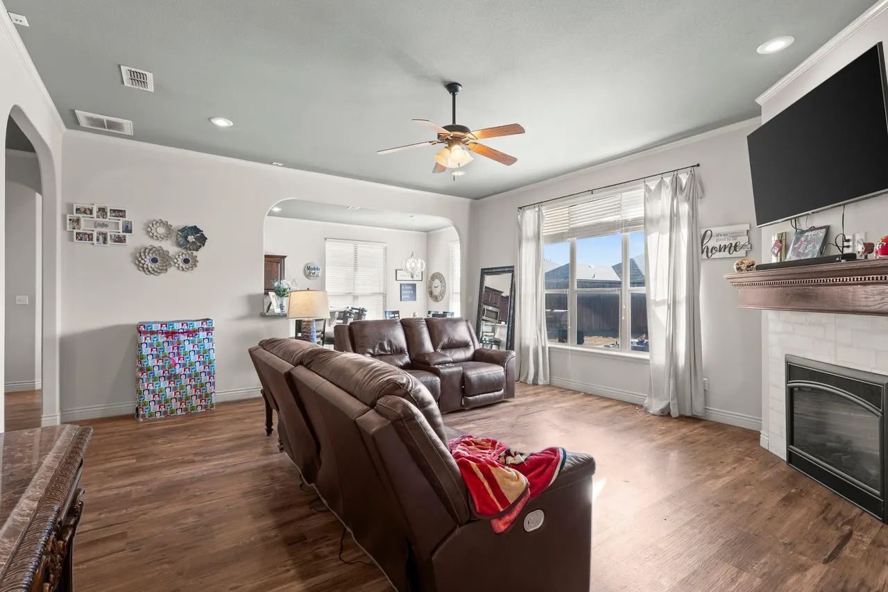 Photo 7 — 6305 93rd Street, Lubbock, TX 79424