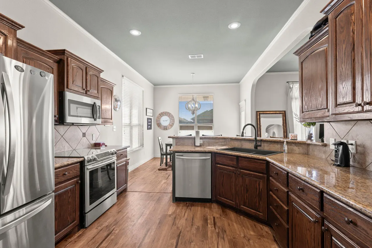 Photo 10 — 6305 93rd Street, Lubbock, TX 79424