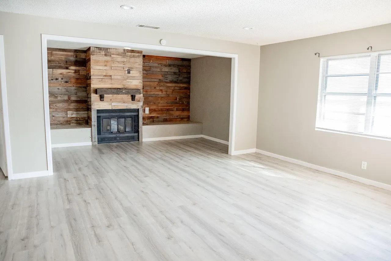 Photo 9 — 1615 Avenue F, Abernathy, TX 79311