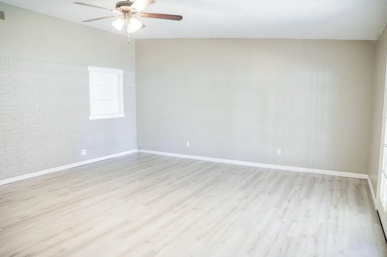 Photo 32 — 1615 Avenue F, Abernathy, TX 79311