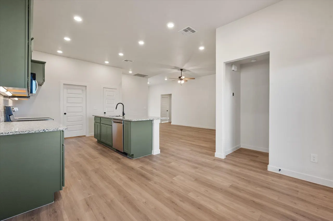 Photo 13 — 602 E 22nd Street, Wolfforth, TX 79382