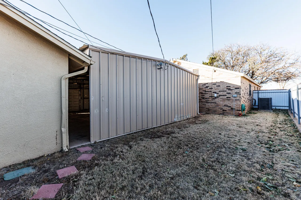 Photo 48 — 850 S 10th Street, Slaton, TX 79364