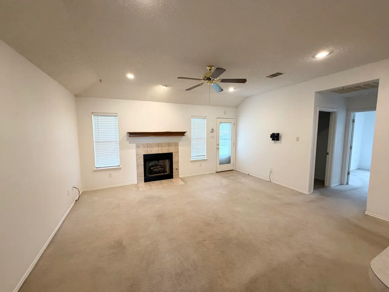 Photo 5 — 306 Avenue M, Abernathy, TX 79311