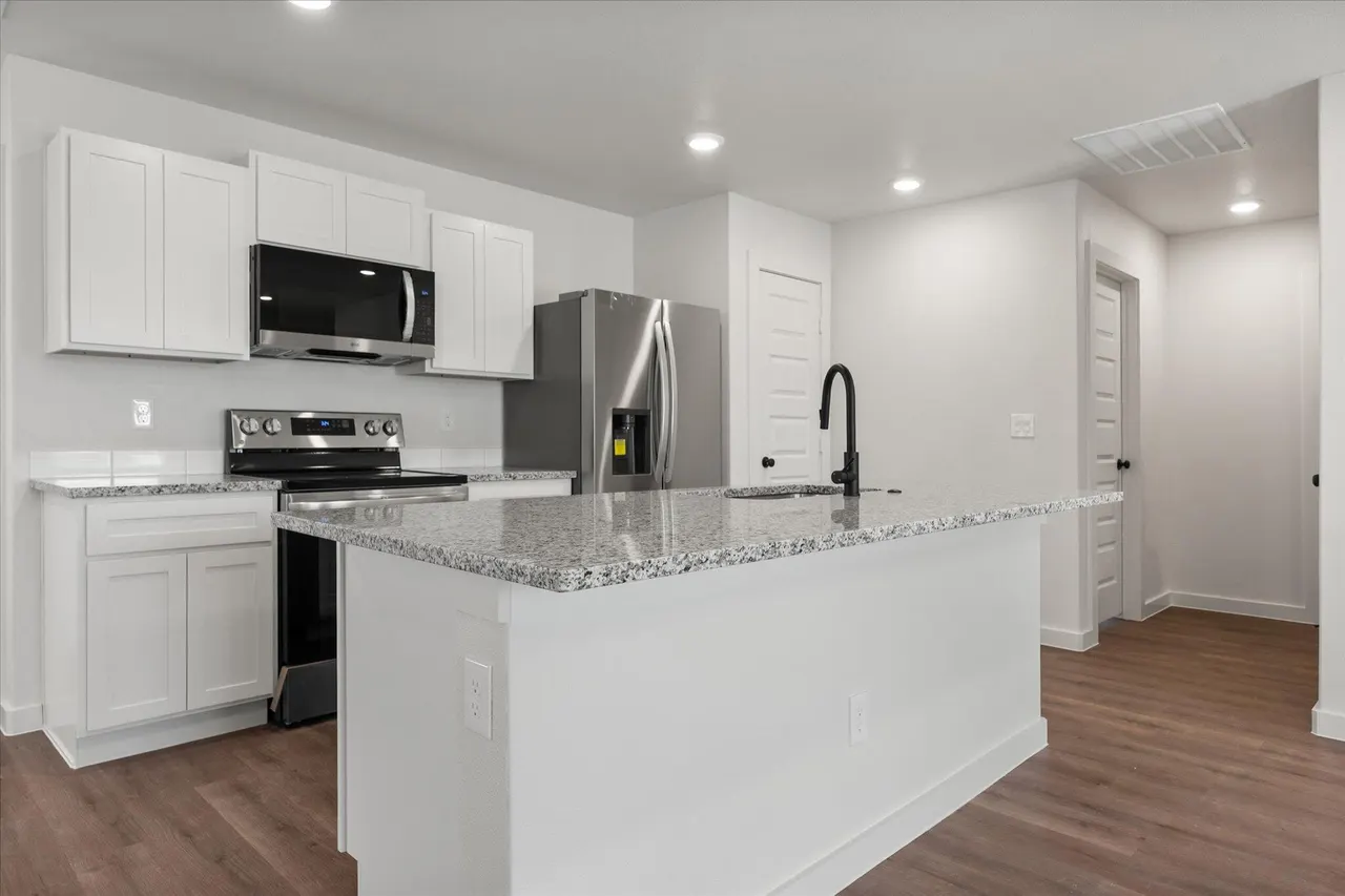 Photo 9 — 514 E 23rd Street, Wolfforth, TX 79382