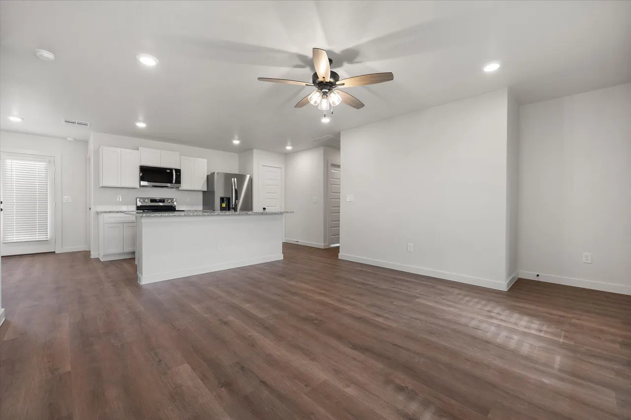 Photo 4 — 514 E 23rd Street, Wolfforth, TX 79382
