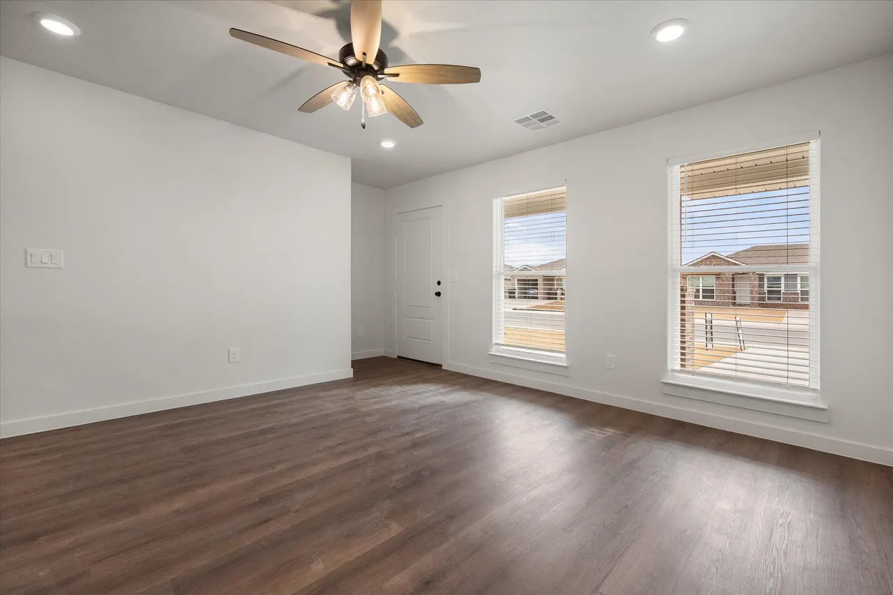 Photo 6 — 514 E 23rd Street, Wolfforth, TX 79382