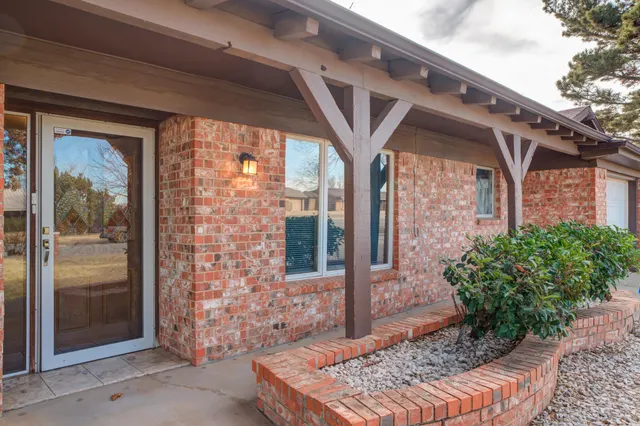 Photo 4 — 905 W Jackson Street, Floydada, TX 79235