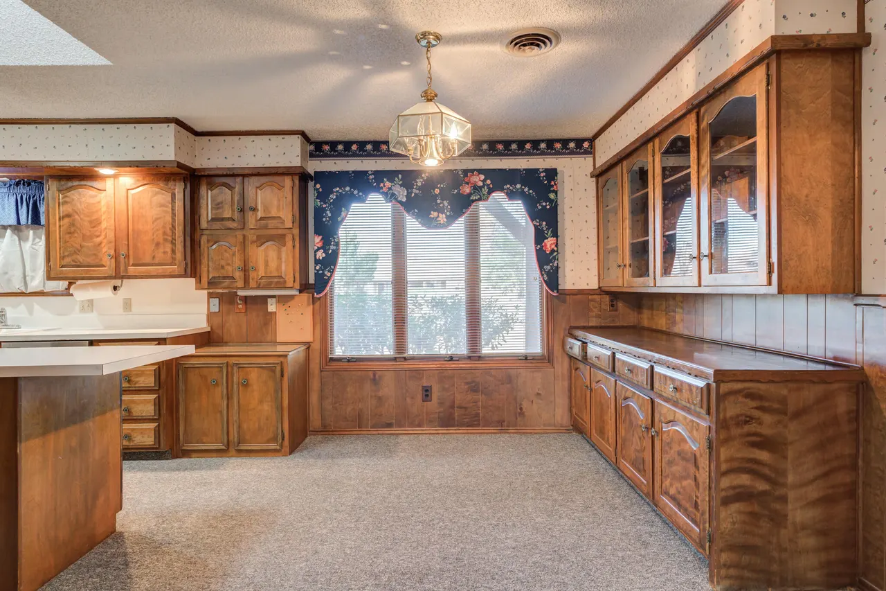 Photo 6 — 905 W Jackson Street, Floydada, TX 79235