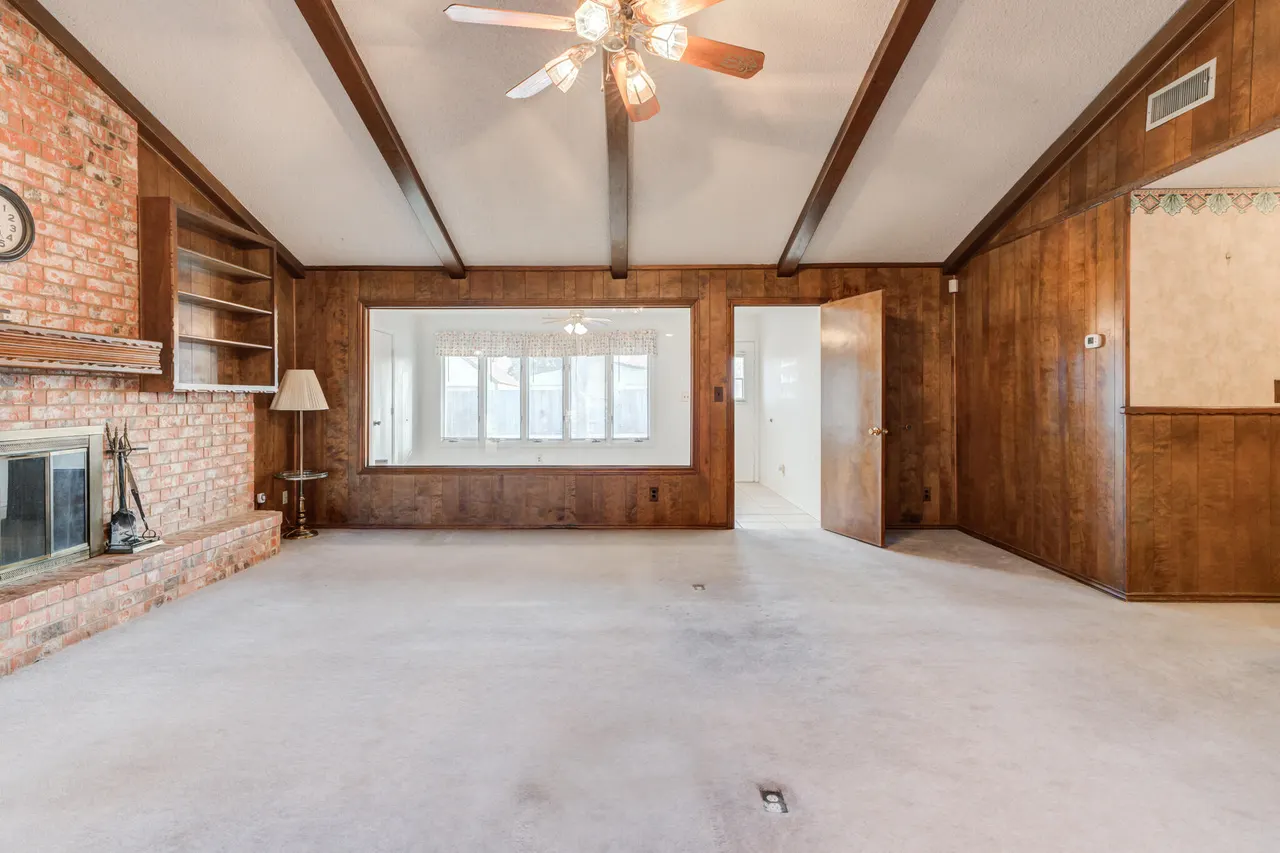 Photo 15 — 905 W Jackson Street, Floydada, TX 79235