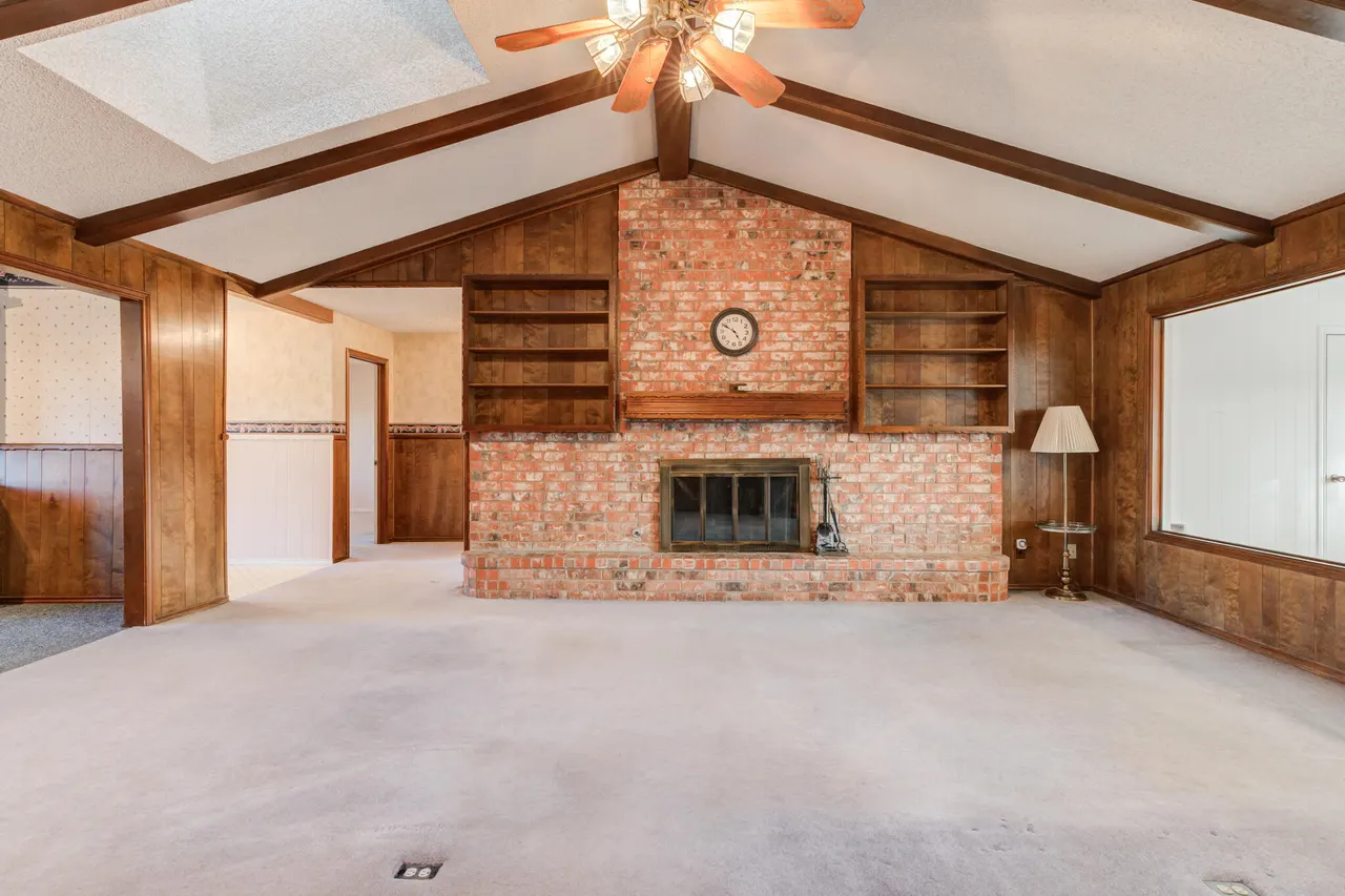 Photo 17 — 905 W Jackson Street, Floydada, TX 79235