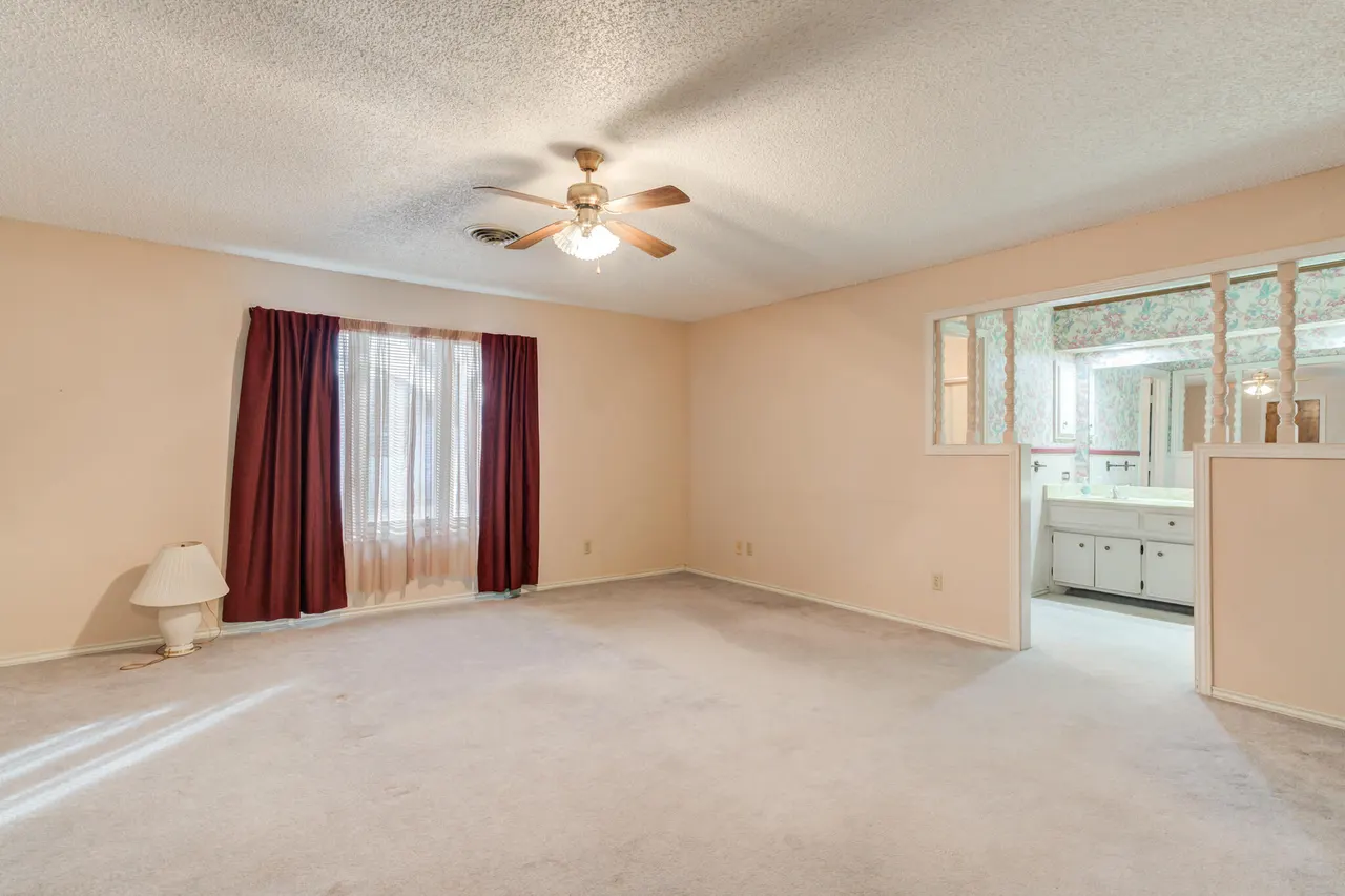 Photo 25 — 905 W Jackson Street, Floydada, TX 79235