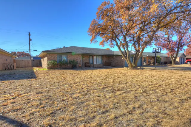 Photo 3 — 815 7th Street, Wolfforth, TX 79382