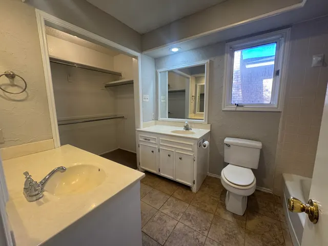 Photo 7 — 4932 63rd Street, Lubbock, TX 79414