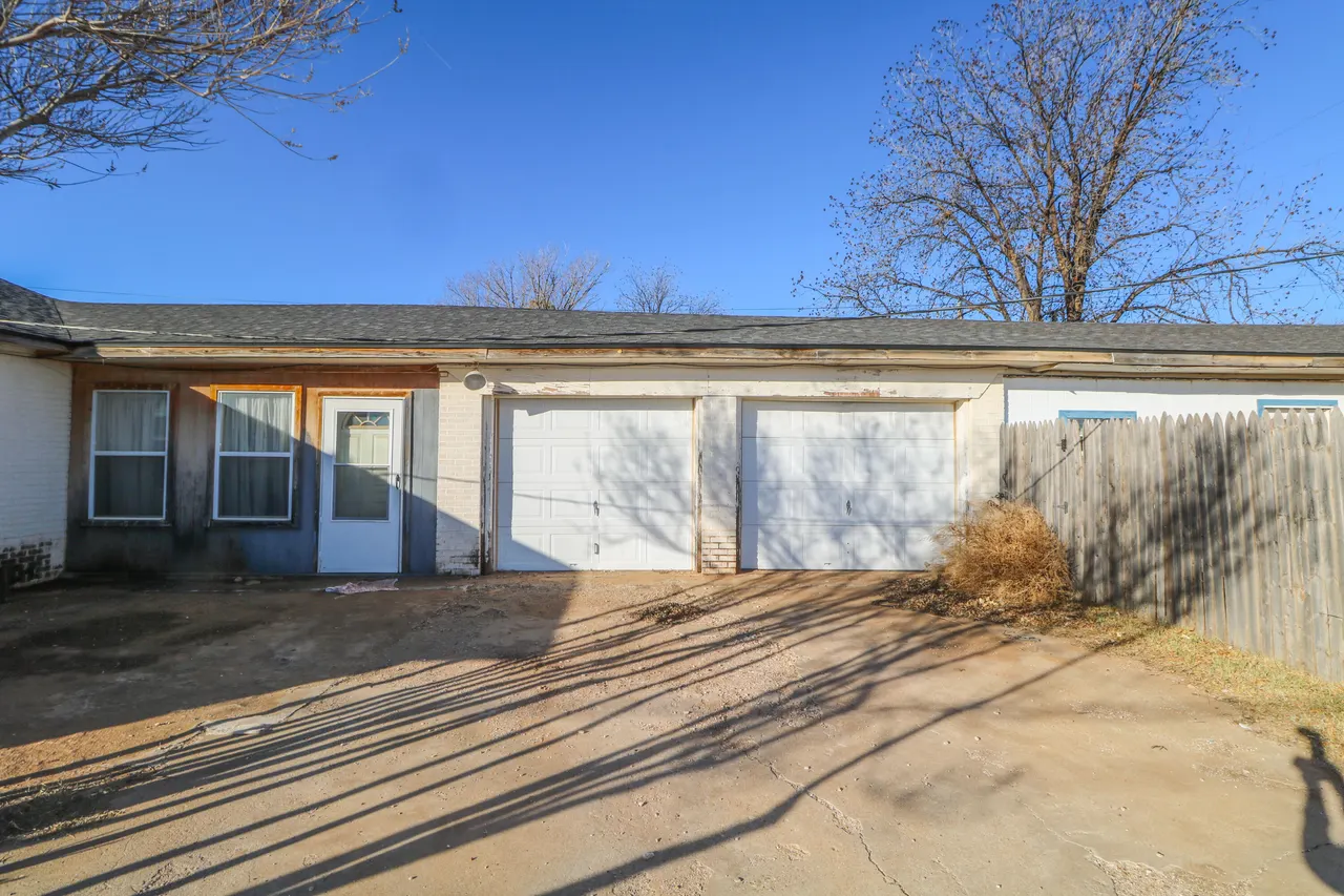 Photo 2 — 733 E 13th Street, Littlefield, TX 79339