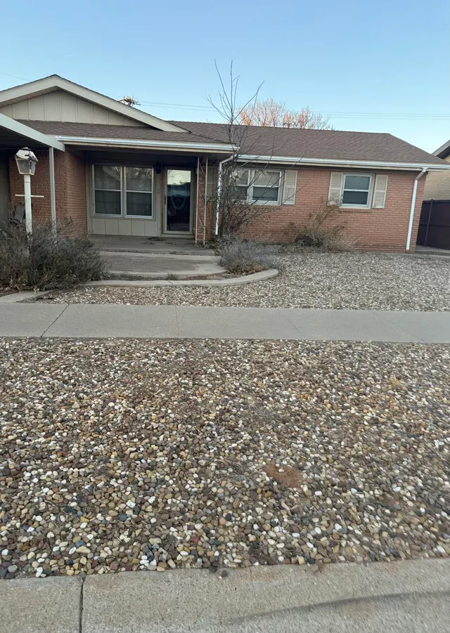 Photo 2 — 1600 W Lynn Street, Slaton, TX 79364