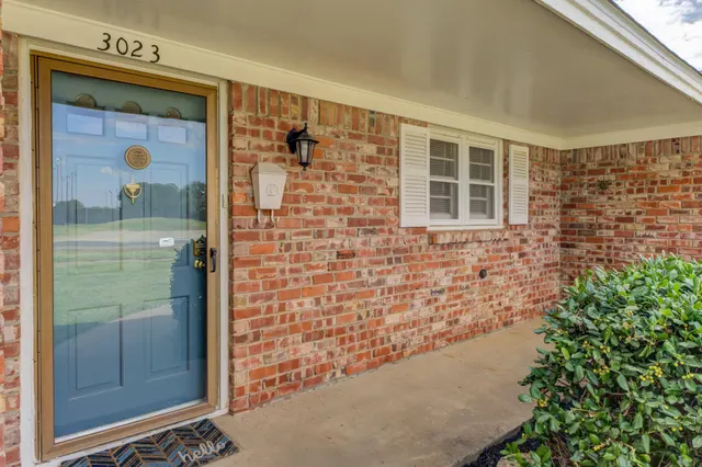 Photo 4 — 3023 66th Street, Lubbock, TX 79413