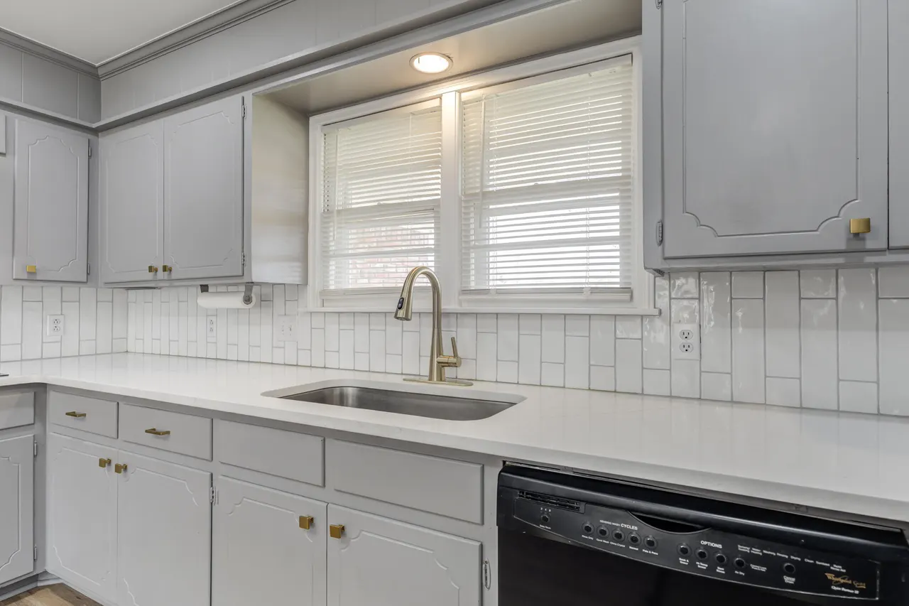 Photo 6 — 3023 66th Street, Lubbock, TX 79413