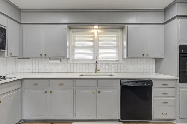 Photo 8 — 3023 66th Street, Lubbock, TX 79413
