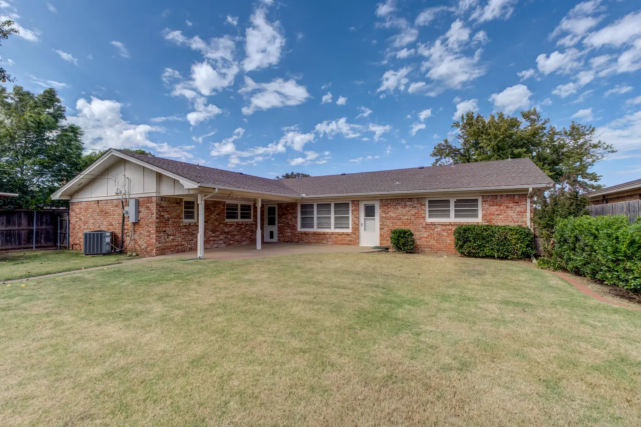 Photo 40 — 3023 66th Street, Lubbock, TX 79413