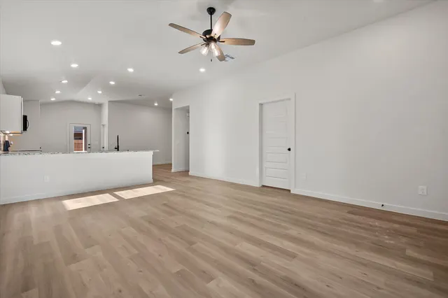 Photo 4 — 2403 Aberdeen Avenue, Wolfforth, TX 79382