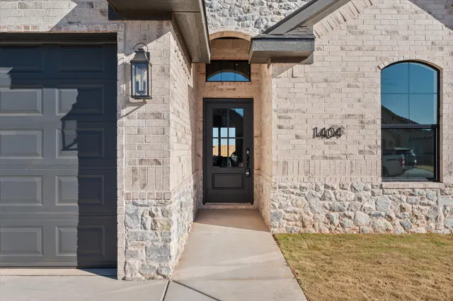 Photo 3 — 1404 Durham Avenue, Wolfforth, TX 79382
