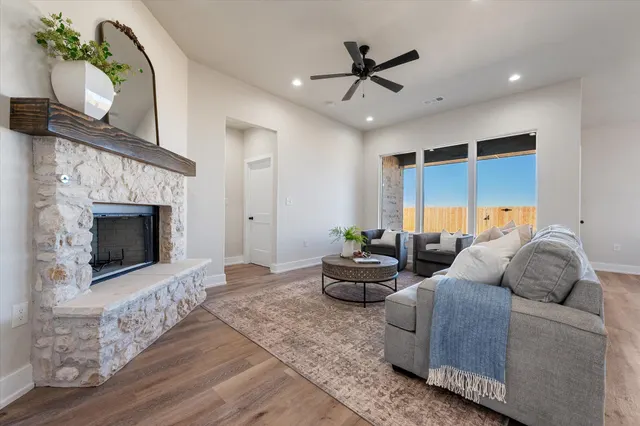Photo 5 — 1404 Durham Avenue, Wolfforth, TX 79382