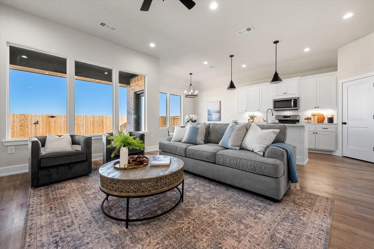 Photo 6 — 1404 Durham Avenue, Wolfforth, TX 79382