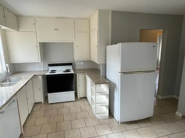 Photo 6 — 2607 27th Street, Lubbock, TX 79410