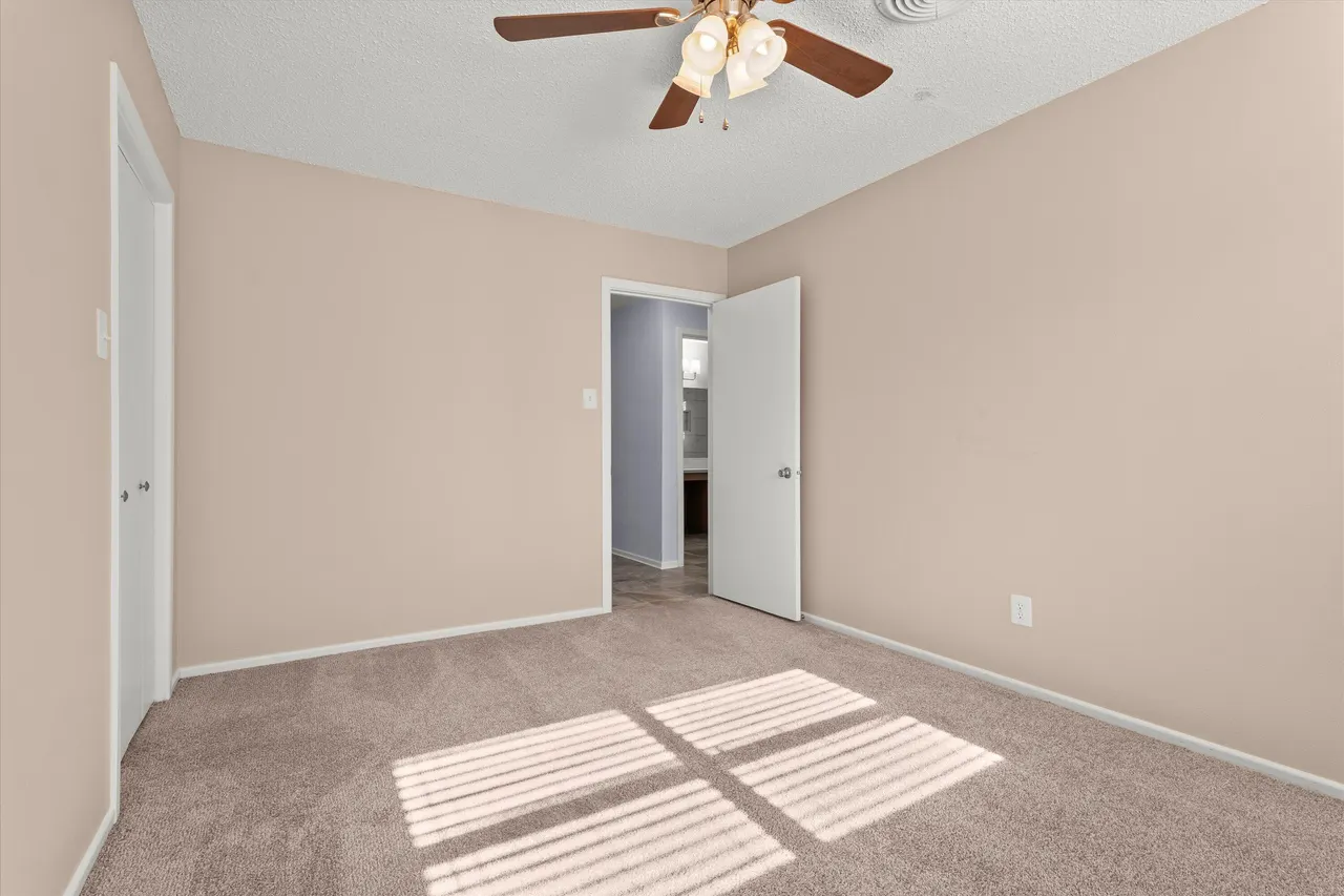 Photo 16 — 2003 College Avenue, Levelland, TX 79336