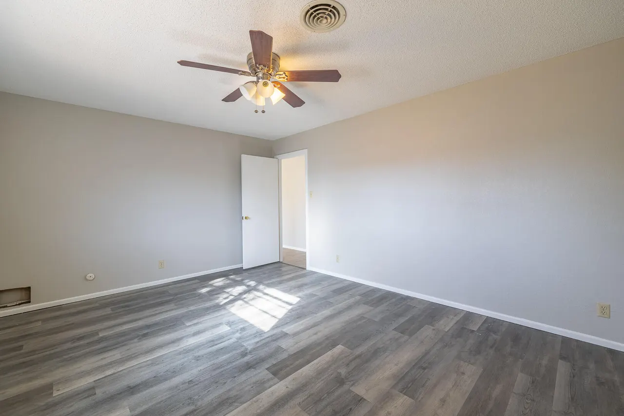 Photo 5 — 725 7th Street, Wolfforth, TX 79382