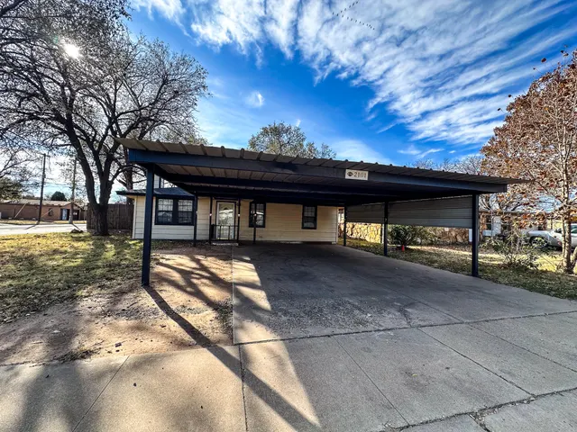 Photo 3 — 2101 48th Street, Lubbock, TX 79412