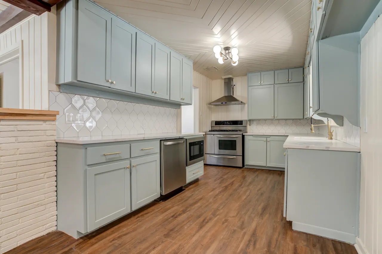 Photo 4 — 2618 31st Street, Lubbock, TX 79410