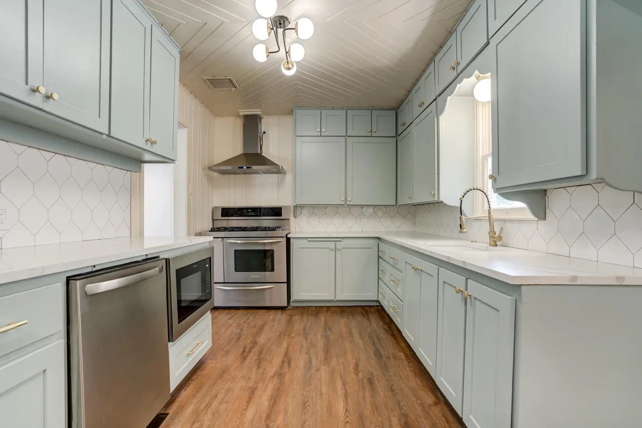 Photo 5 — 2618 31st Street, Lubbock, TX 79410
