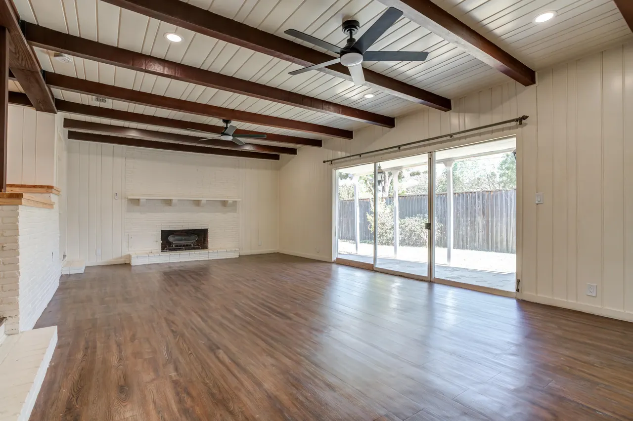 Photo 11 — 2618 31st Street, Lubbock, TX 79410