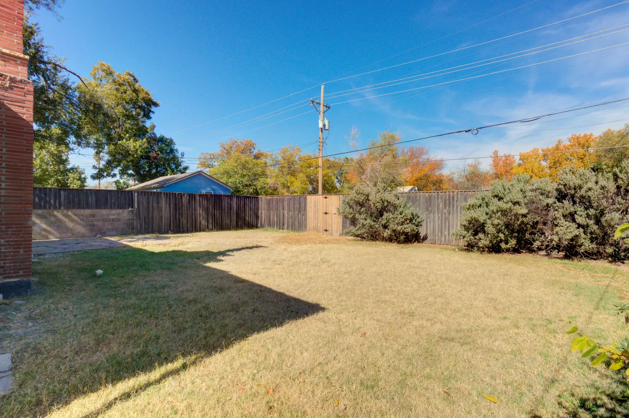 Photo 23 — 2618 31st Street, Lubbock, TX 79410