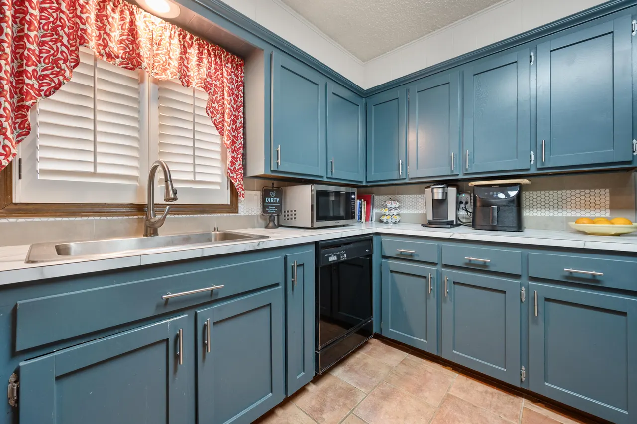 Photo 16 — 4610 63rd Street, Lubbock, TX 79414