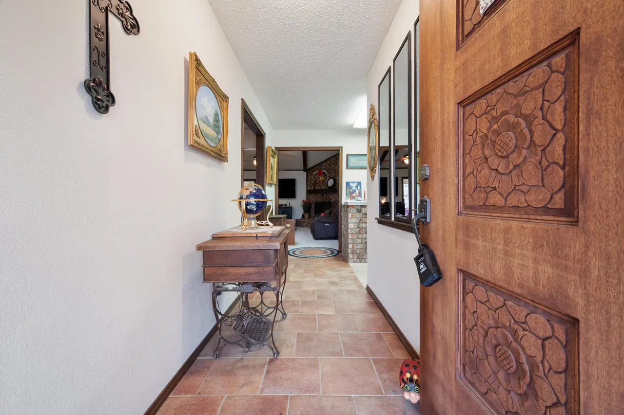 Photo 5 — 4610 63rd Street, Lubbock, TX 79414