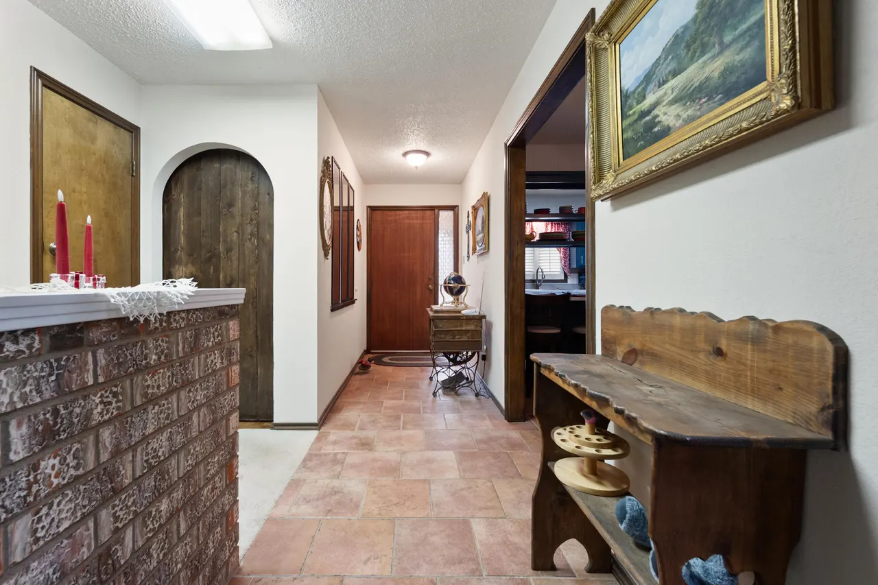 Photo 7 — 4610 63rd Street, Lubbock, TX 79414