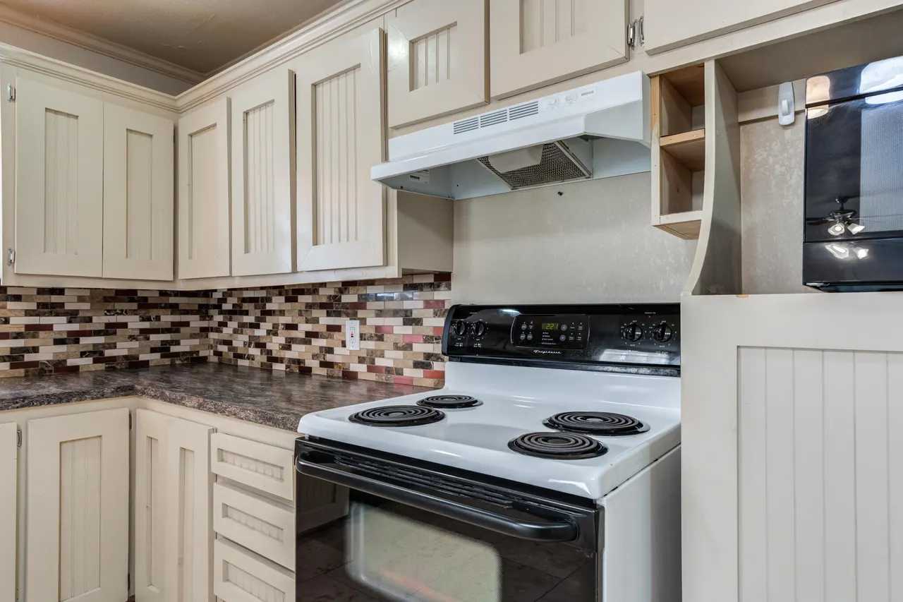 Photo 11 — 3517 47th Street, Lubbock, TX 79413