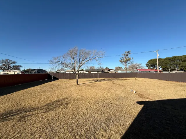 Photo 7 — 2305 E 2nd Street, Petersburg, TX 79250