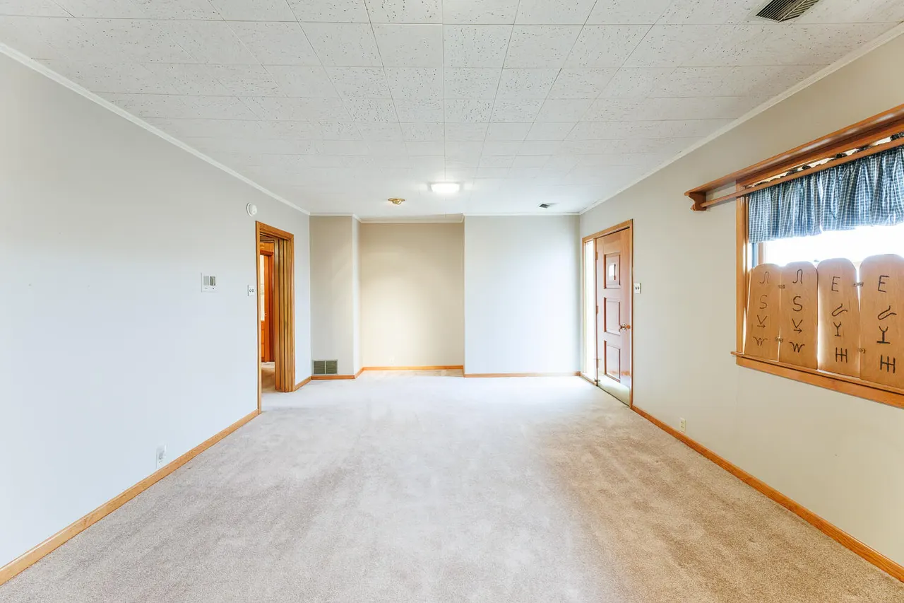 Photo 9 — 1228 S Ralls Highway, Floydada, TX 79235