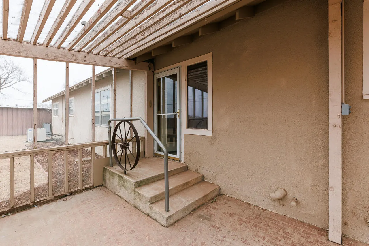 Photo 35 — 1228 S Ralls Highway, Floydada, TX 79235