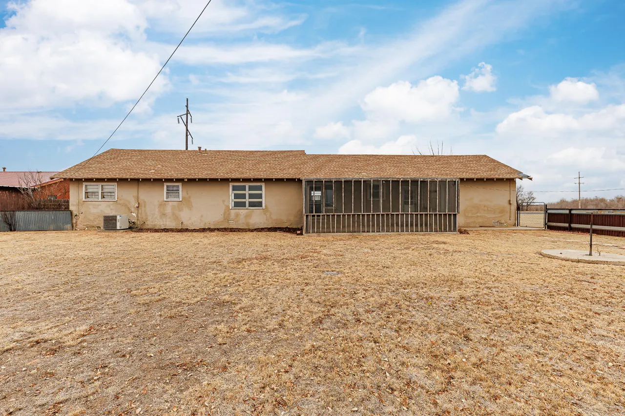 Photo 38 — 1228 S Ralls Highway, Floydada, TX 79235